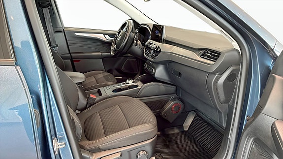 Ford Kuga 3 of 5
