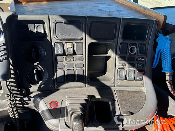 Separatlastare Scania P124 17 of 27