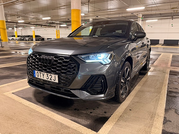 Audi Q3 3 of 5