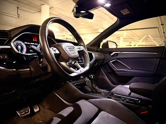 Audi Q3 5 of 5