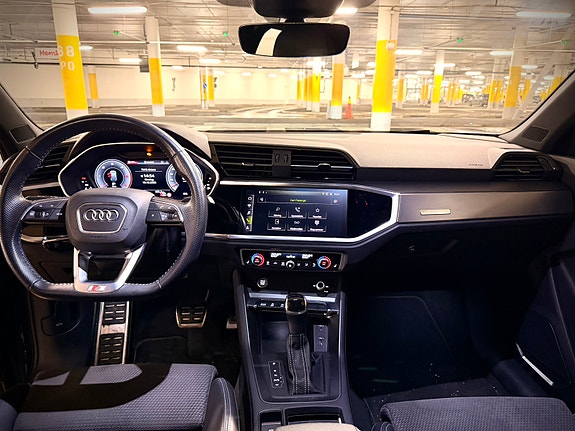 Audi Q3 6 of 10
