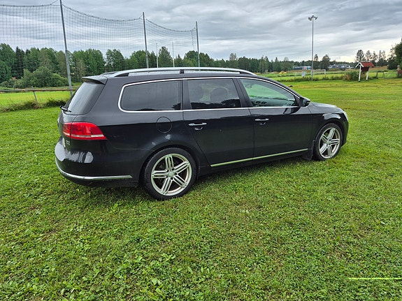 Volkswagen Passat 3 of 5