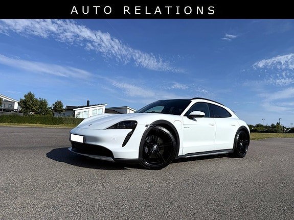 Porsche Taycan 4