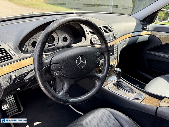 Mercedes-Benz E280 6 of 13