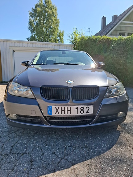 BMW 325i 5 of 5