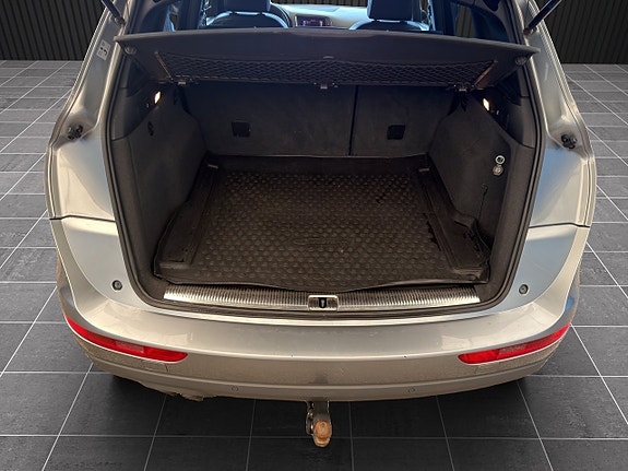 Audi Q5 9 of 17