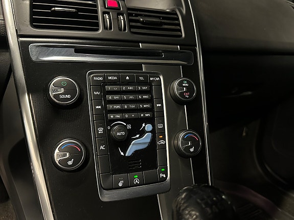 Volvo XC60 20 of 25