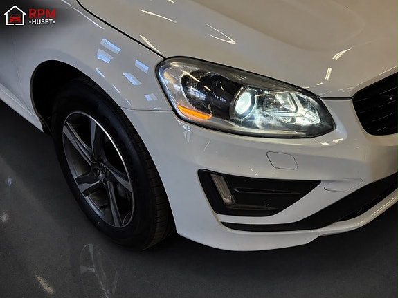 Volvo XC60 8 of 25
