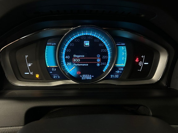 Volvo XC60 18 of 25