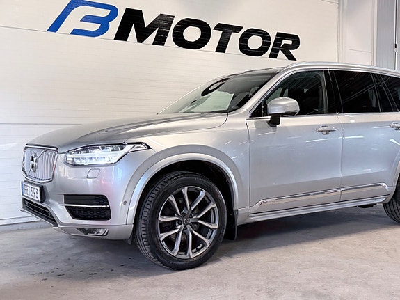 Volvo XC90 15 of 18