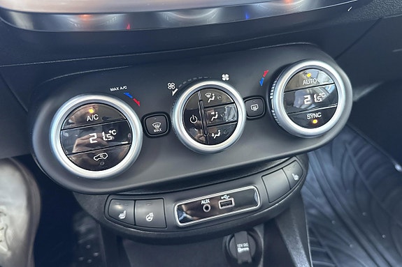 Fiat 500X 11 of 16