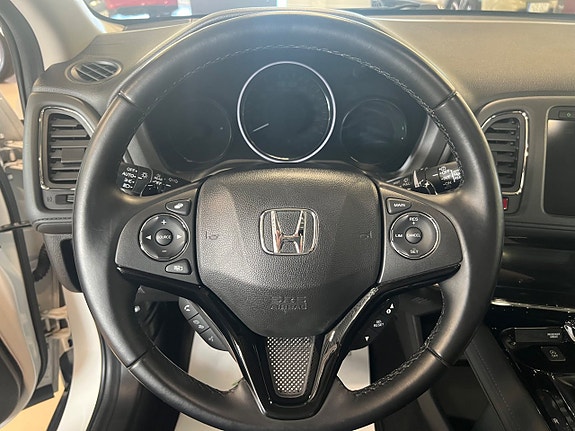 Honda HR-V 11 of 17