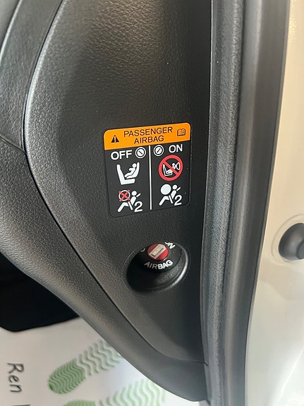 Honda HR-V 8 of 17