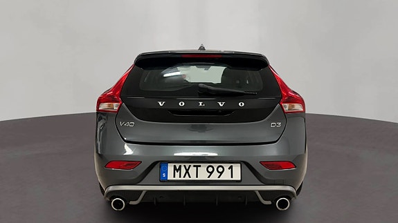 Volvo V40 5 of 5