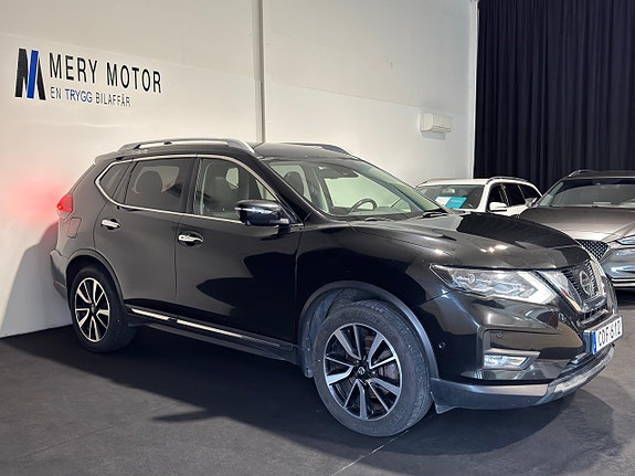 Nissan X-Trail 2 of 5