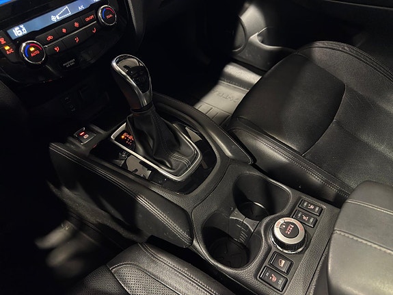 Nissan X-Trail 14 of 17