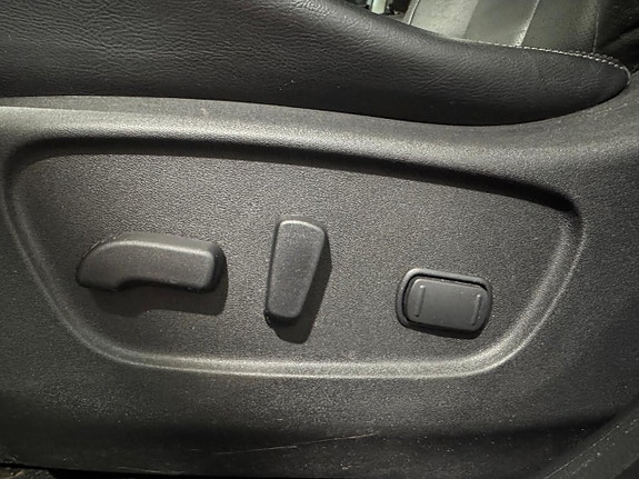 Nissan X-Trail 7 of 17