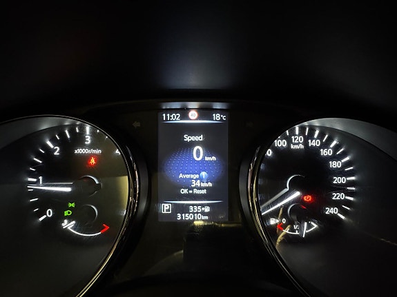 Nissan X-Trail 10 of 17