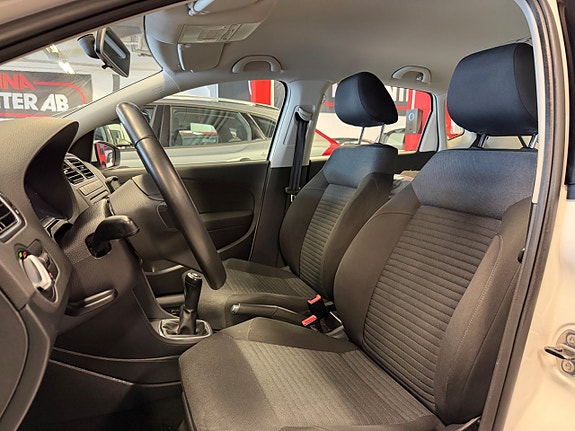 Volkswagen Polo 17 of 24