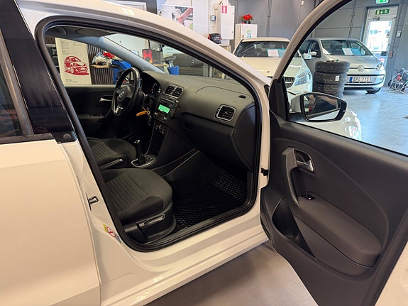 Volkswagen Polo 18 of 24