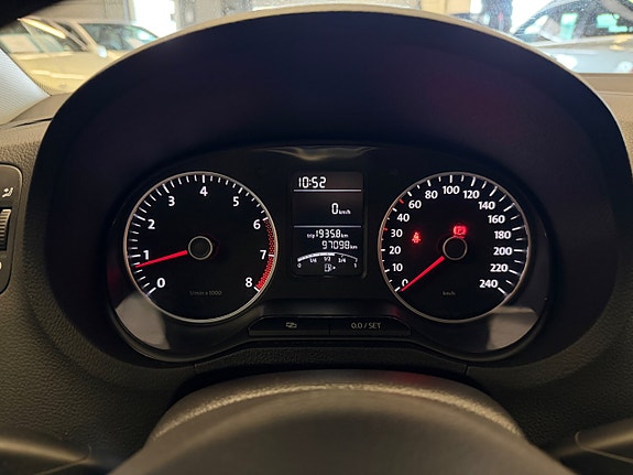 Volkswagen Polo 12 of 24