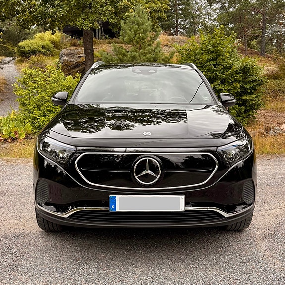 Mercedes-Benz EQA250 3 of 5