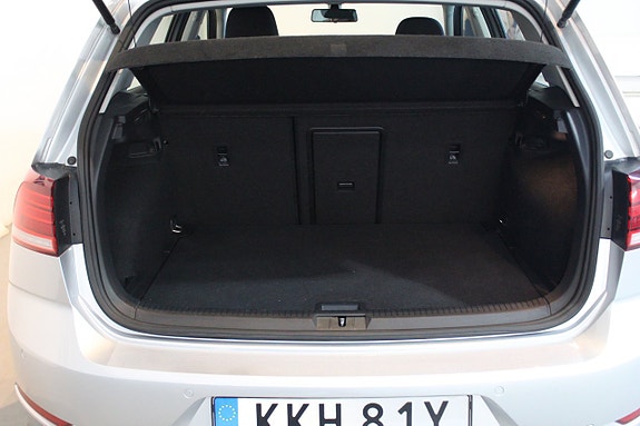 Volkswagen Golf VII 22 of 24