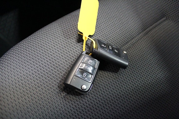 Volkswagen Golf VII 20 of 24