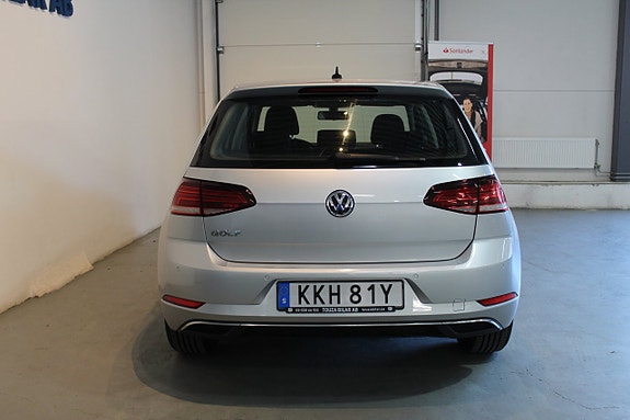 Volkswagen Golf VII 6 of 24