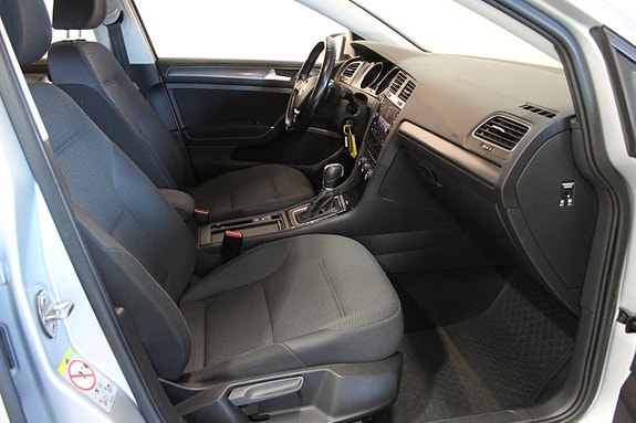 Volkswagen Golf VII 7 of 24