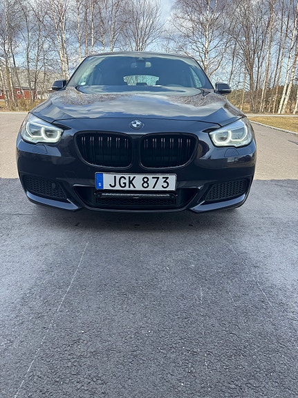BMW 530d 3 of 5