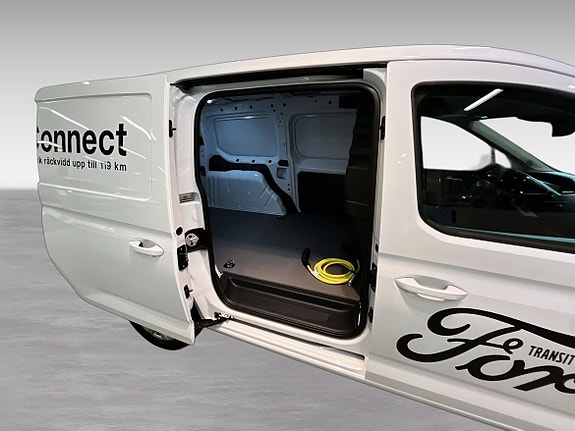 Ford Transit Connect 9 of 10
