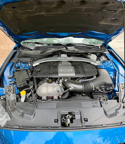 Ford Mustang 8 of 10