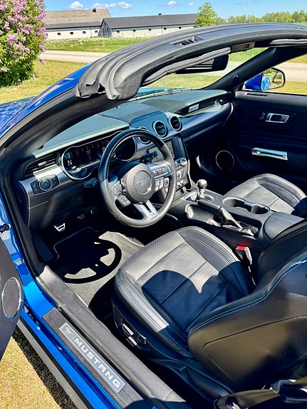 Ford Mustang 5 of 5