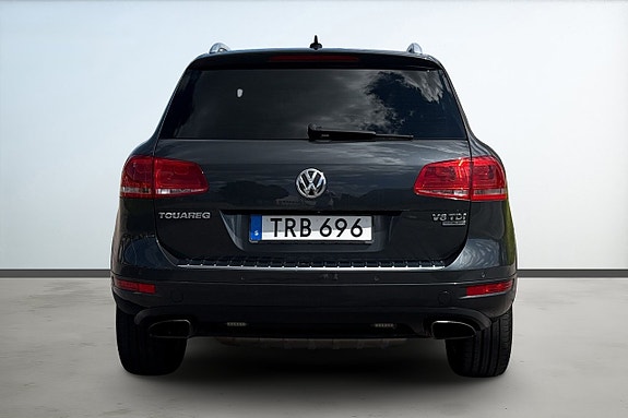 Volkswagen Touareg 4 of 5