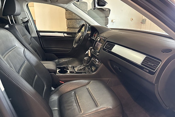 Volkswagen Touareg 18 of 21