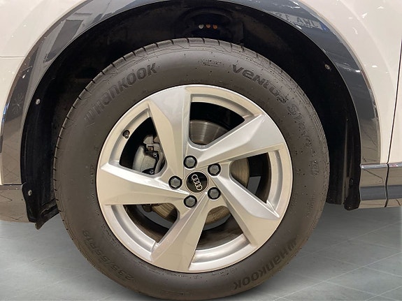 Audi Q3 9 of 14