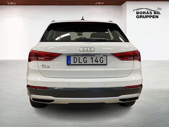 Audi Q3 7 of 14