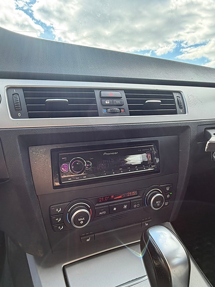 BMW 325d 8 of 8