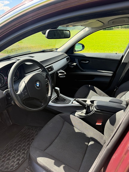 BMW 325d 6 of 8