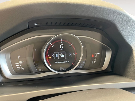 Volvo V60 15 of 16