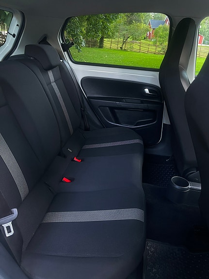 Volkswagen e-Up! 6 of 7
