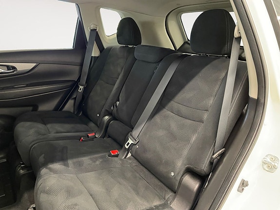 Nissan X-Trail 14 of 23