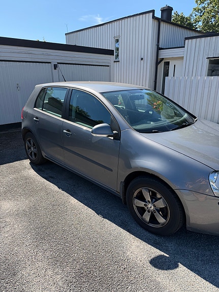 Volkswagen Golf V 10 of 11