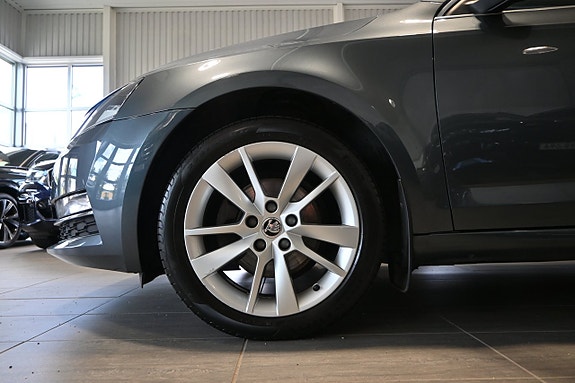 Skoda Octavia 6 of 28