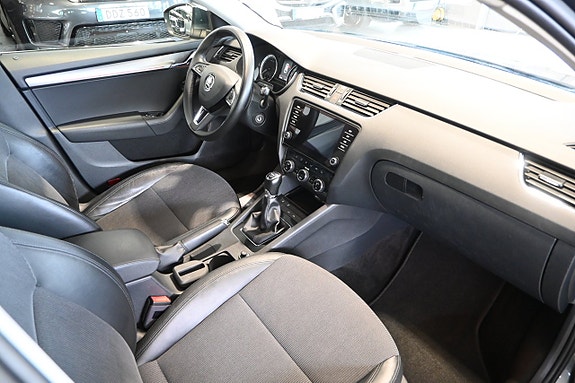 Skoda Octavia 10 of 28