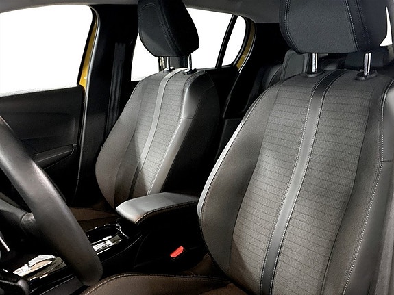 Peugeot 208 5 of 5
