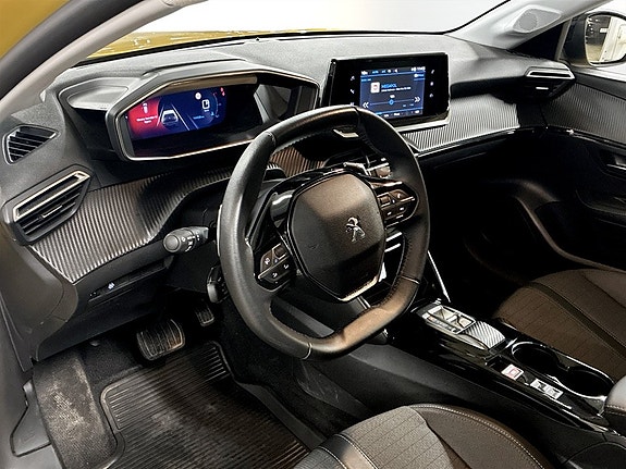 Peugeot 208 4 of 5