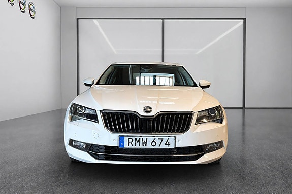 Skoda Superb 5 of 5