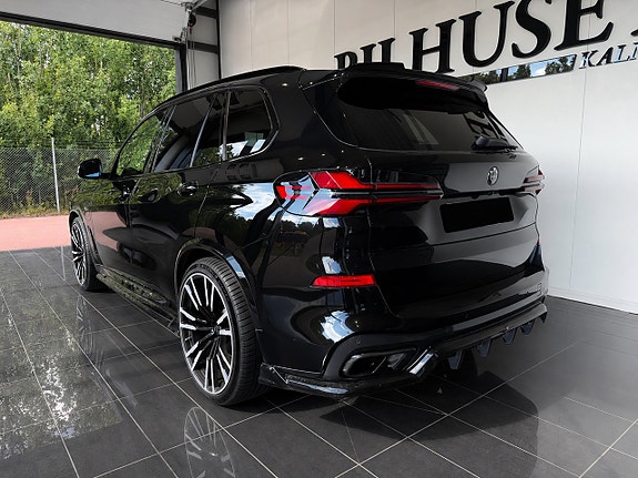 BMW X5 2 of 5